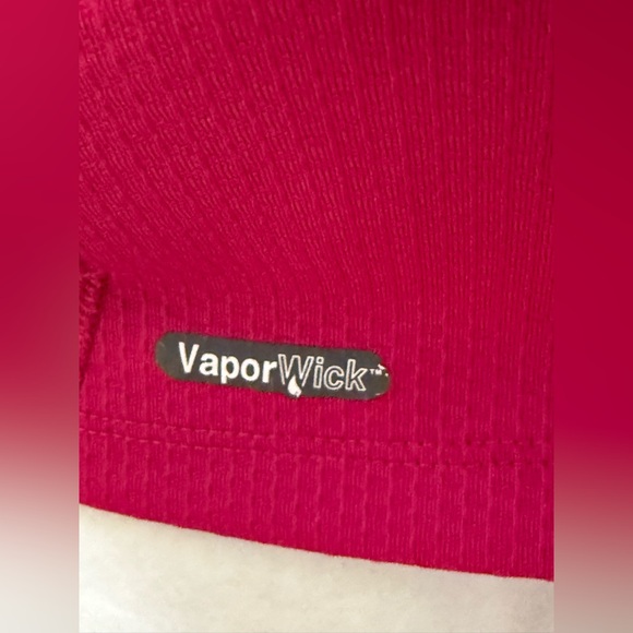 North Face. Vapor Wick Sunriser 1/4 Zip. Magenta. Size Small. - Picture 12 of 12